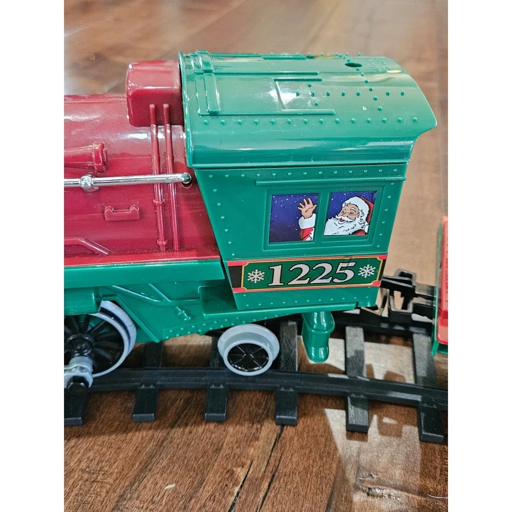 Santas Express Christmas Train Set North Pole 1225 Locomotive Holiday Decor